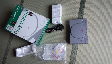 初代プレステ本体とゲームソフト